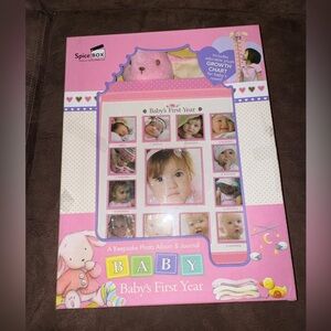 Baby Girl, Babies first year book